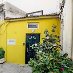 Tiny Little Home In The City Centre