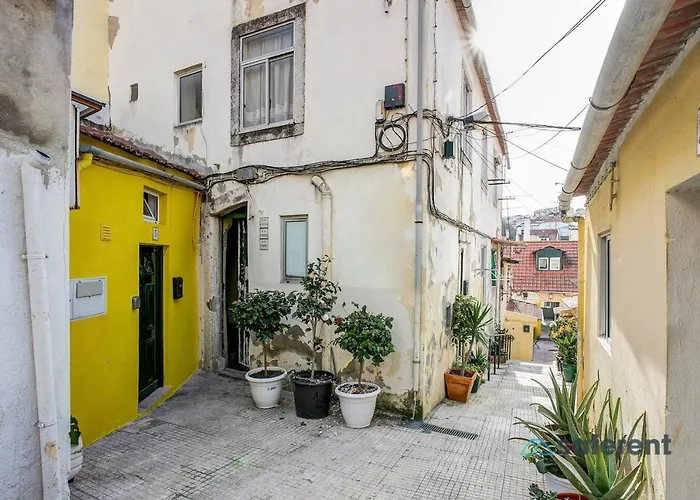 Tiny Little Home In The City Centre